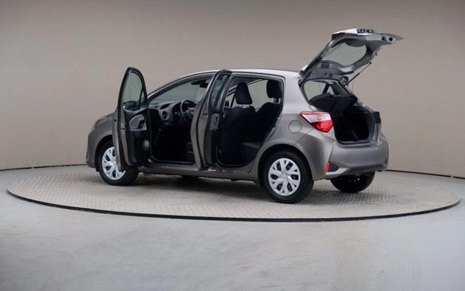 Toyota Yaris cena 56899 przebieg: 85488, rok produkcji 2020 z Sochaczew małe 191